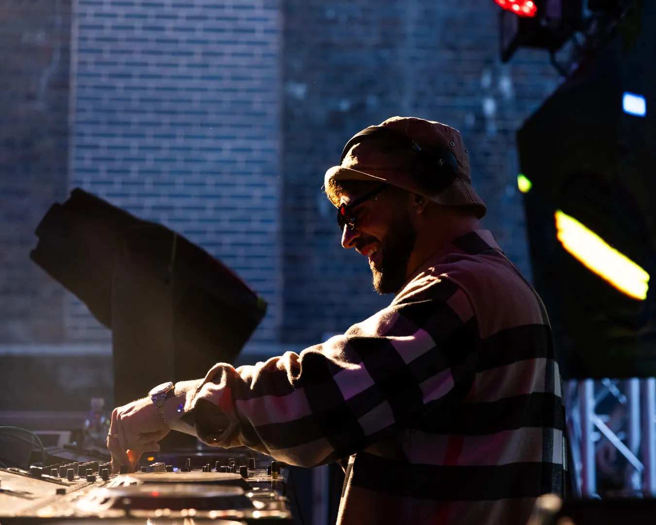 Hero background image for Invasion case study